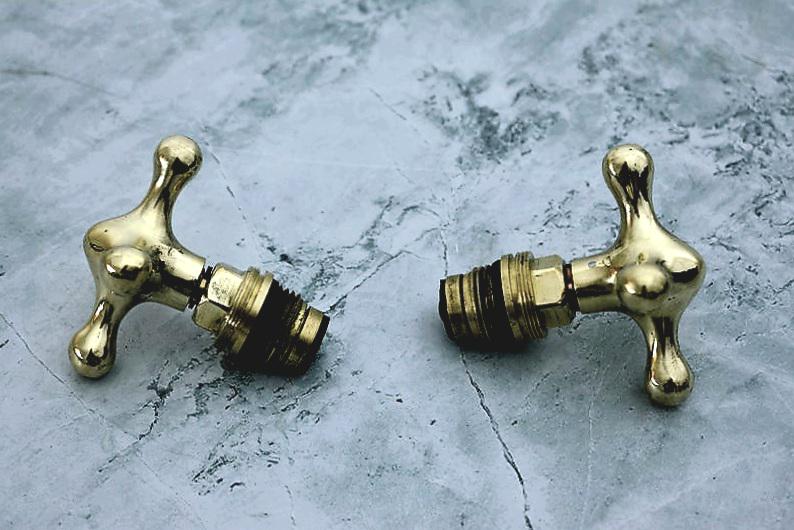 Tête de robinet en croix – lot de 2 -Style ancien – Fabrication artisanale