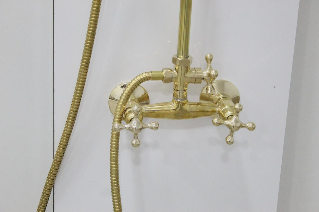 Ensemble robinet Douche en laiton  non verni avec pomme de douche en cuivre.Système de douche en laiton non laqué, système de douche