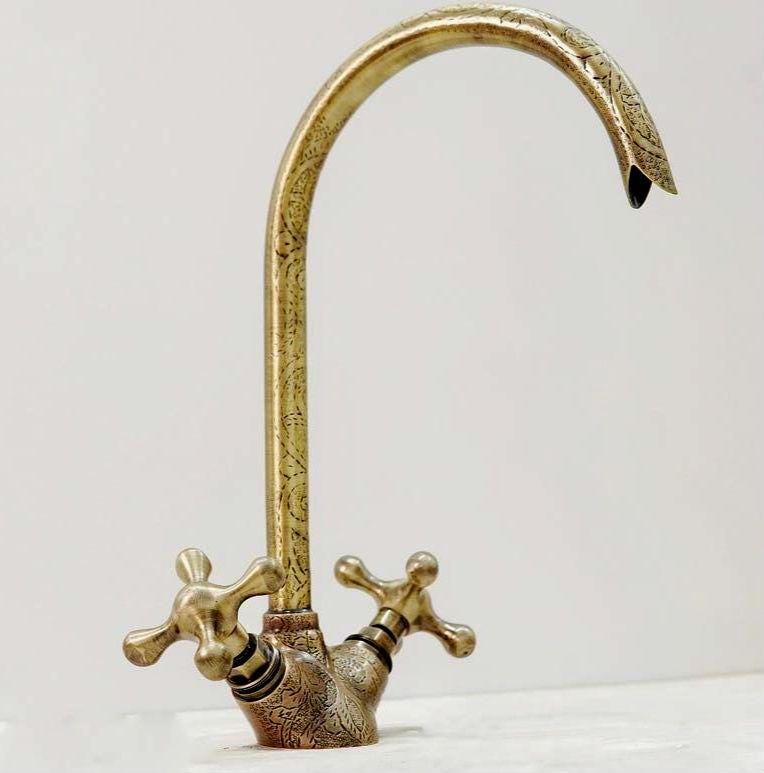 Robinet de cuisine et salle de bain en laiton gravé avec finition bronze - Lavabo de style fermier et vasque