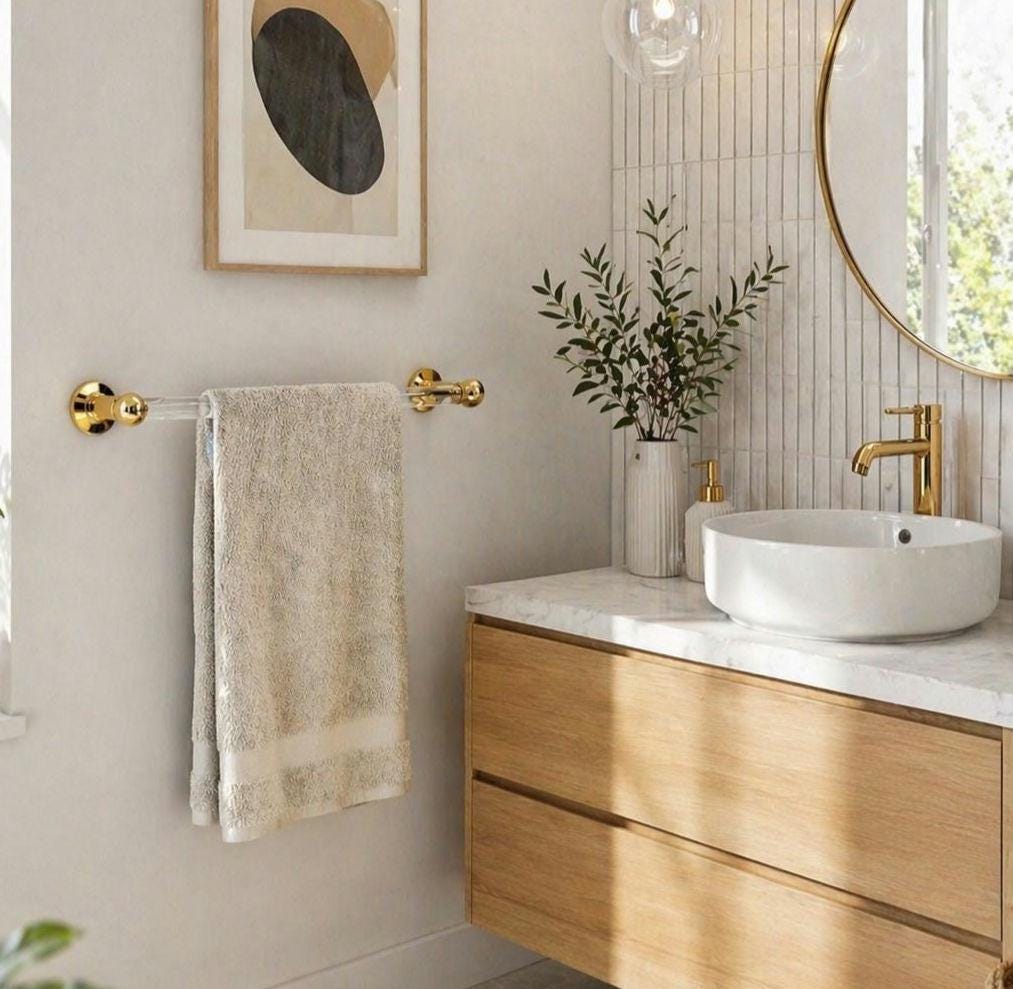 Porte-serviettes en acrylique lucite-Porte Serviette Mural Lucite et  Laiton – Accessoire Salle de Bain luxe