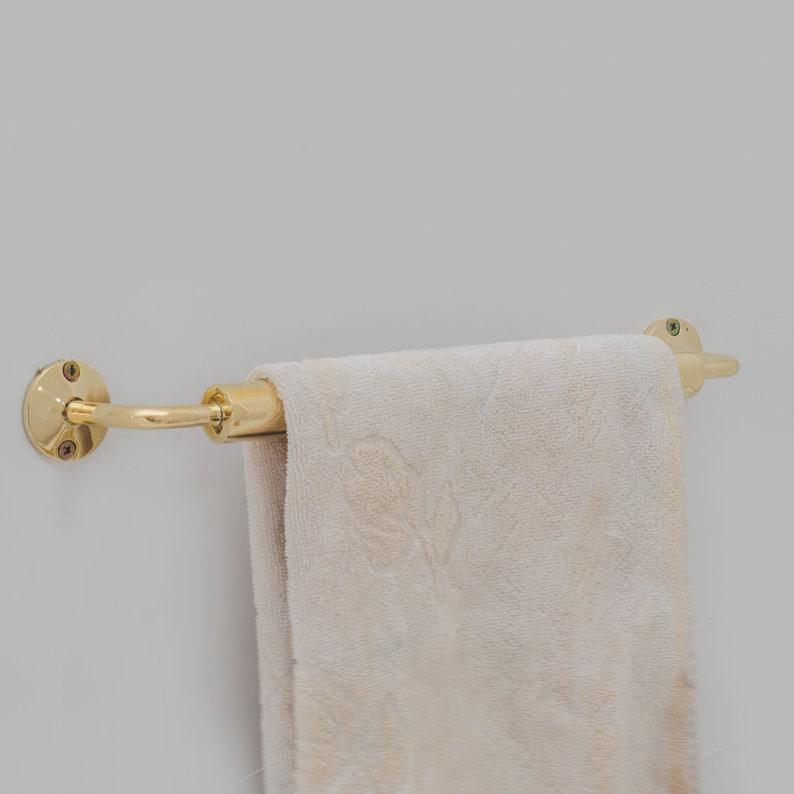 Porte serviette salle de bain en laiton gravé a la main ,barre porte serviette en cuivre gravé