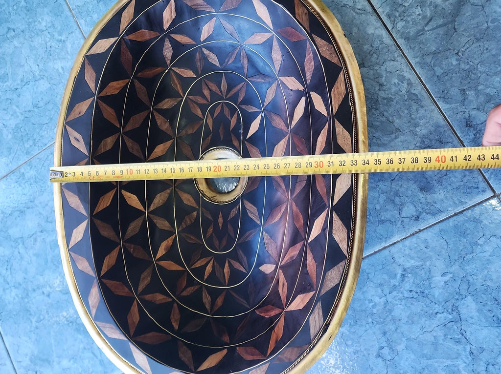 Vasque en laiton marocaine – Vasque à poser en laiton massif et résine – Lavabo artisanal fait main – Salle de bain luxe