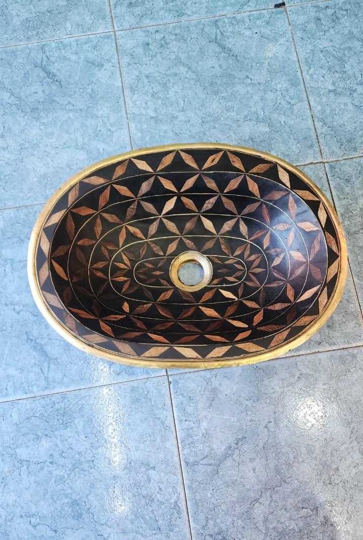 Vasque en laiton marocaine – Vasque à poser en laiton massif et résine – Lavabo artisanal fait main – Salle de bain luxe