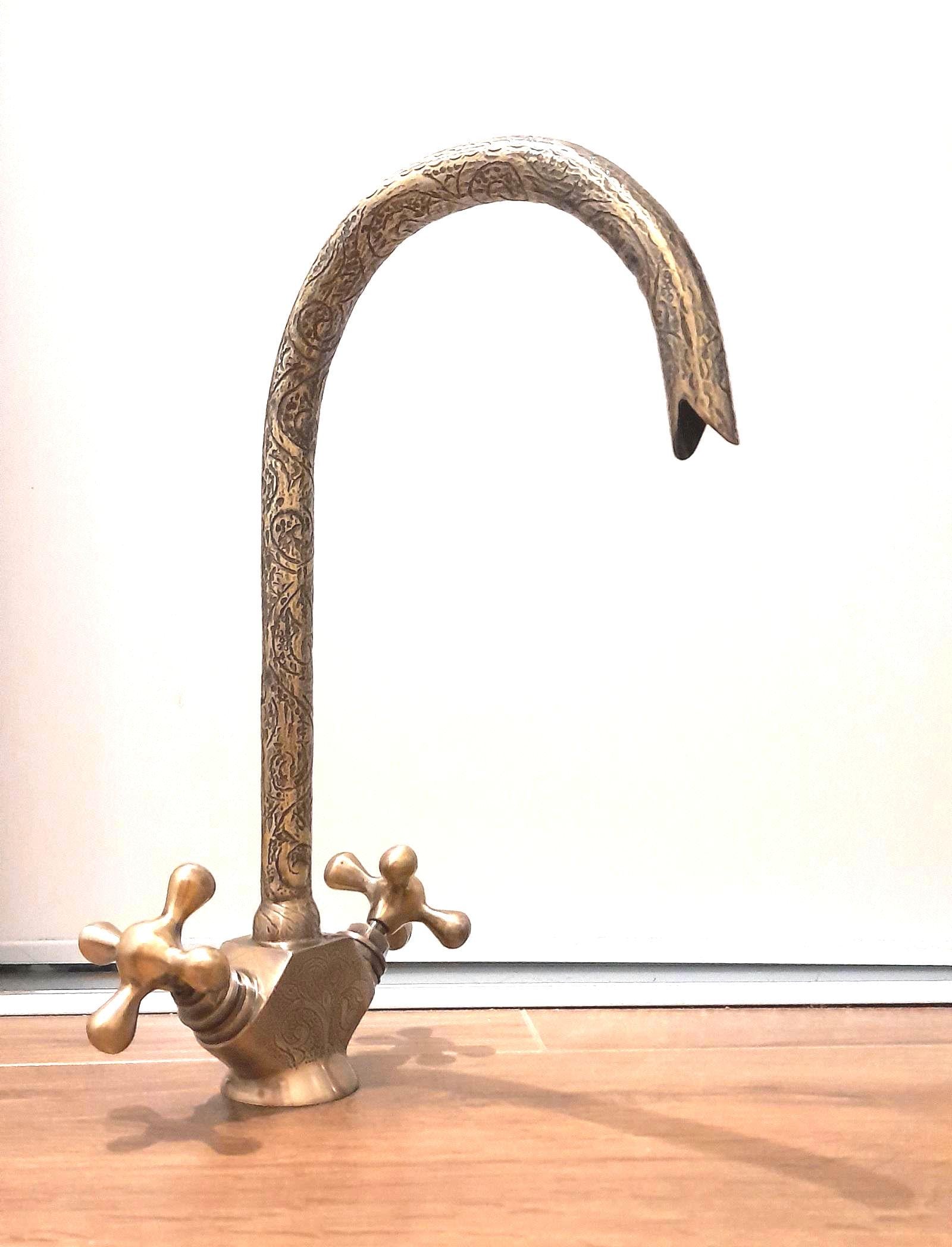 Robinet de cuisine et salle de bain en laiton gravé avec finition bronze - Lavabo de style fermier et vasque