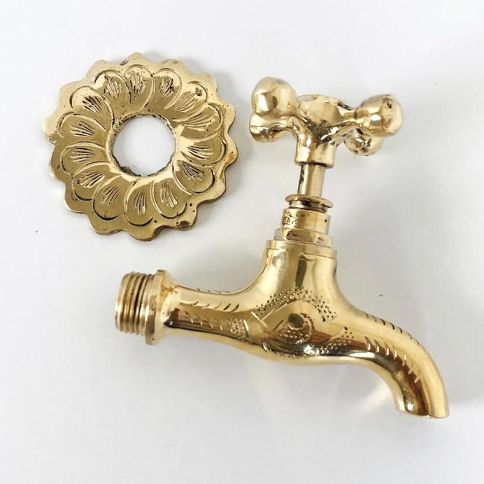 Robinet d'eau vintage en laiton non laqué | Robinet de jardin en laiton massif,  | Robinet extérieur mural marocain fait main
