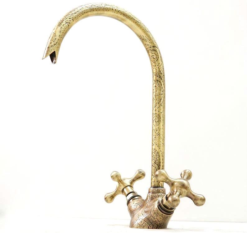 Robinet de cuisine et salle de bain en laiton gravé avec finition bronze - Lavabo de style fermier et vasque